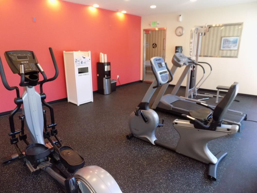 Ramada By Wyndham Burbank Airport Hotel Buitenkant foto