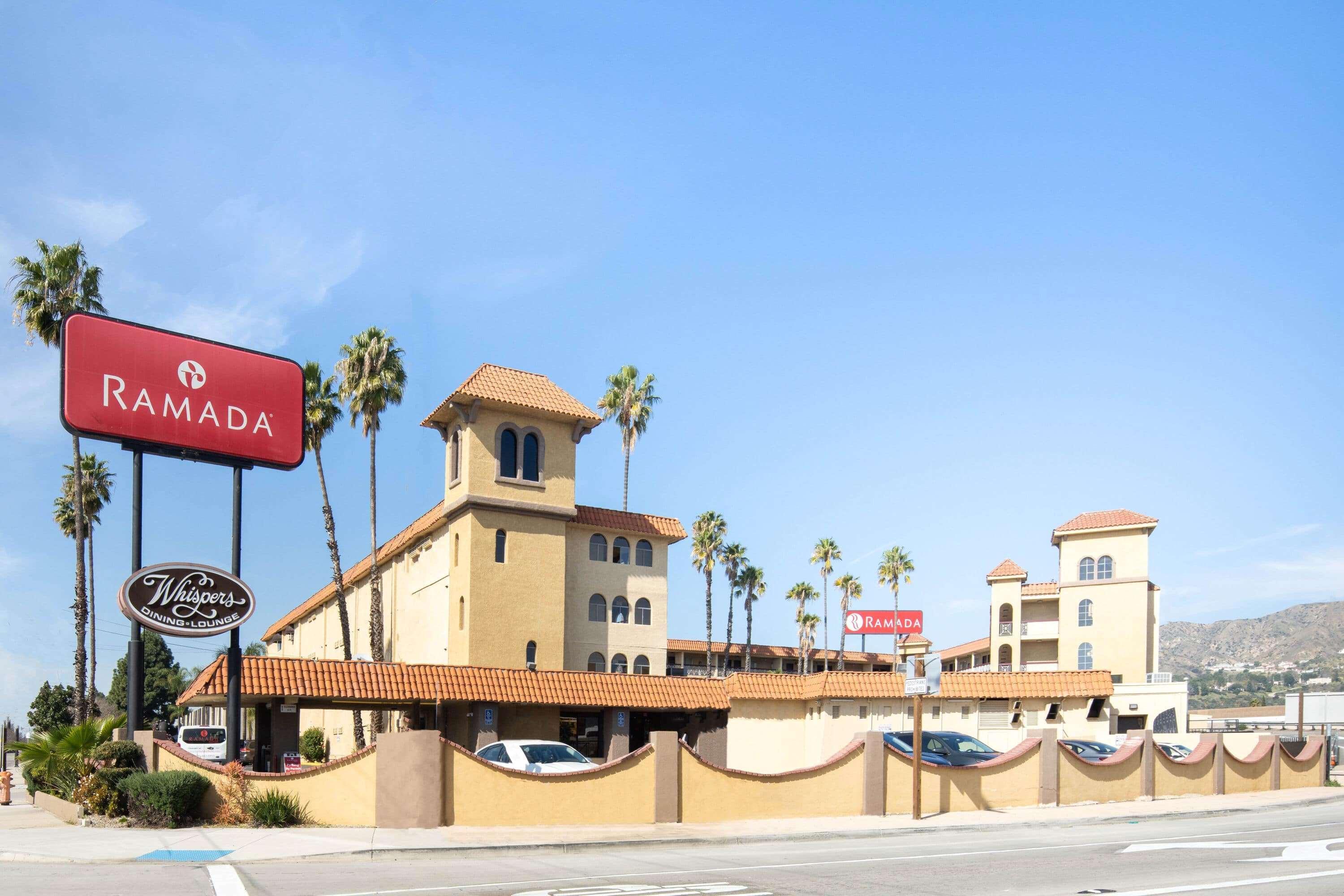 Ramada By Wyndham Burbank Airport Hotel Buitenkant foto