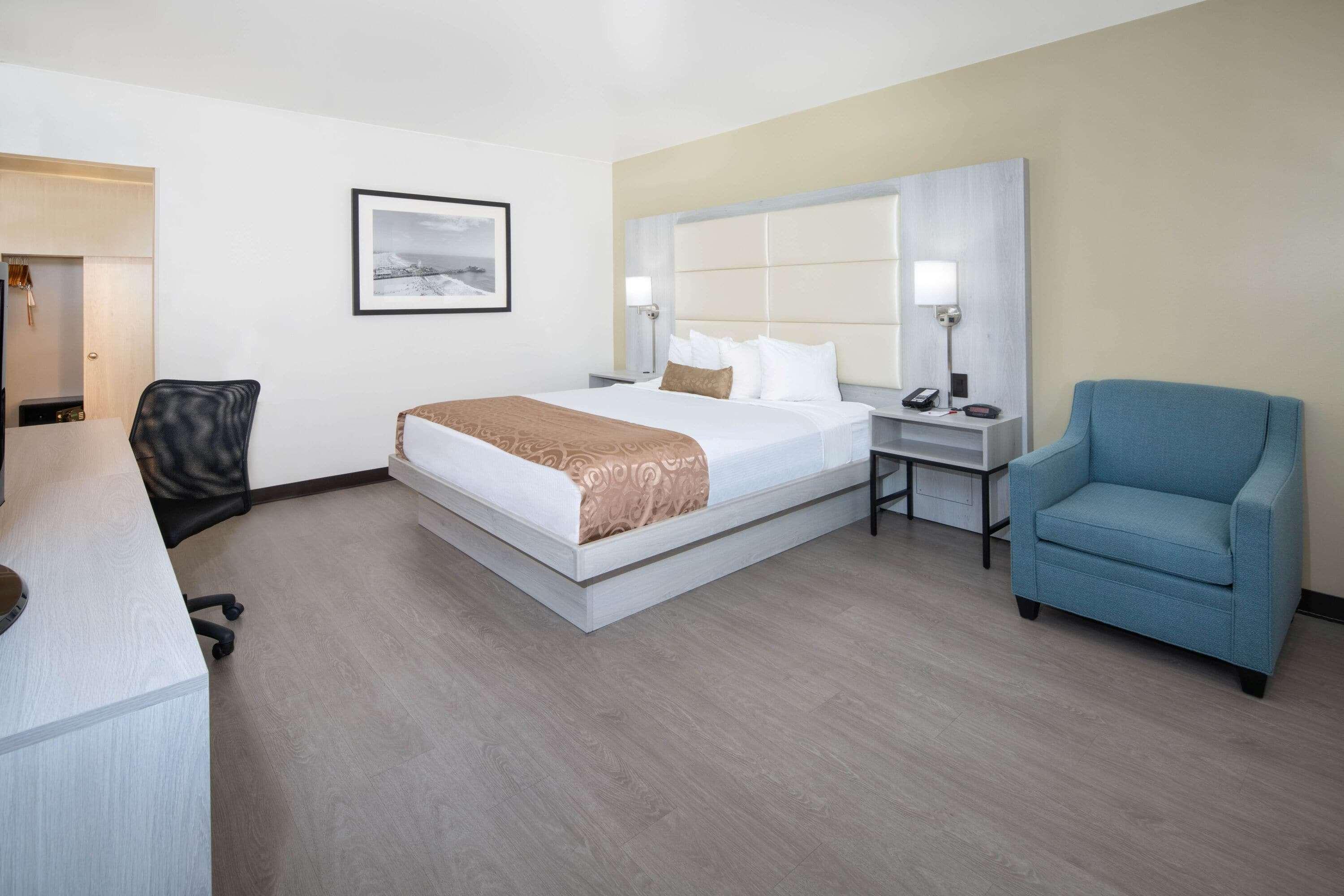 Ramada By Wyndham Burbank Airport Hotel Buitenkant foto