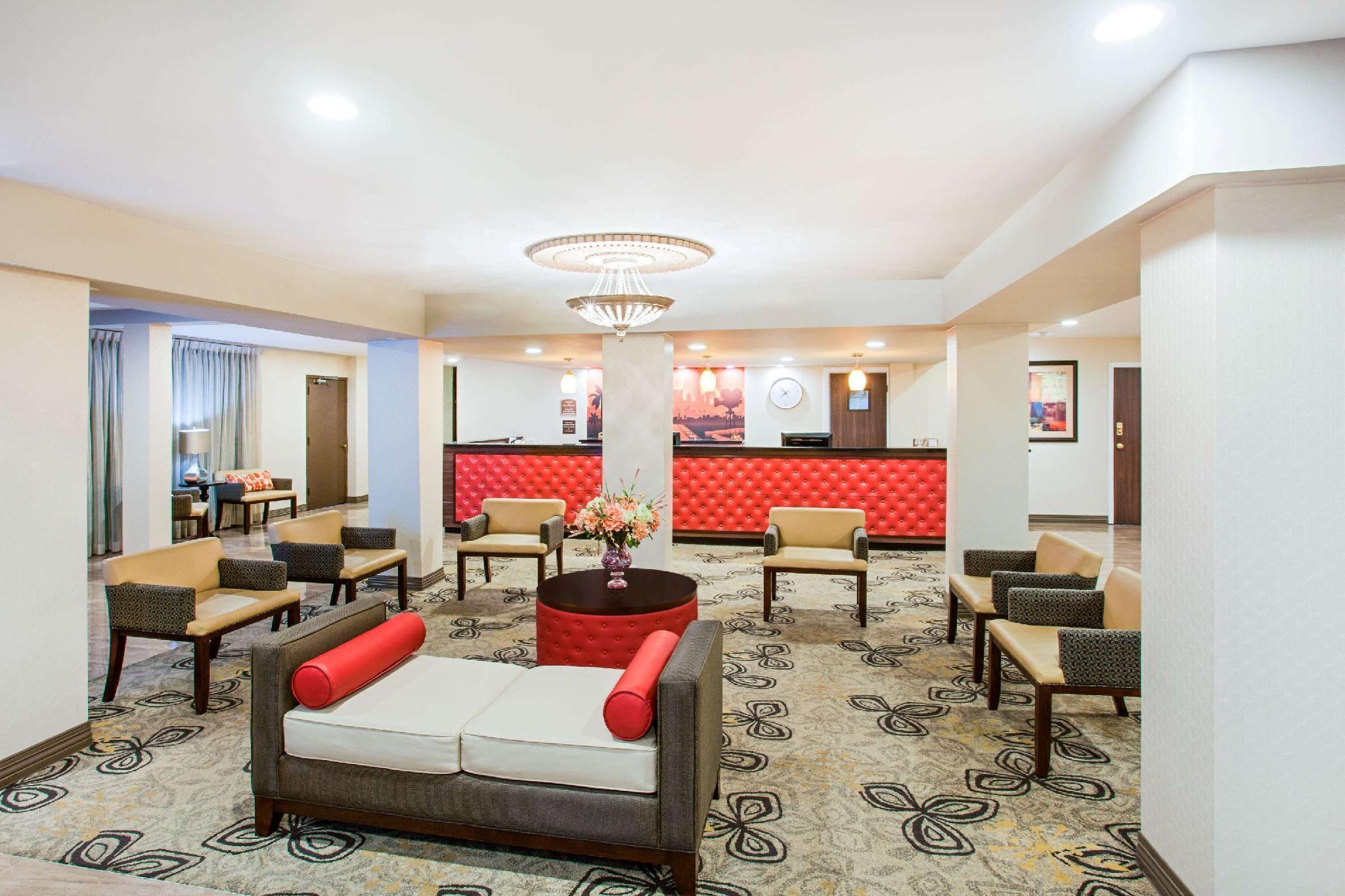 Ramada By Wyndham Burbank Airport Hotel Buitenkant foto